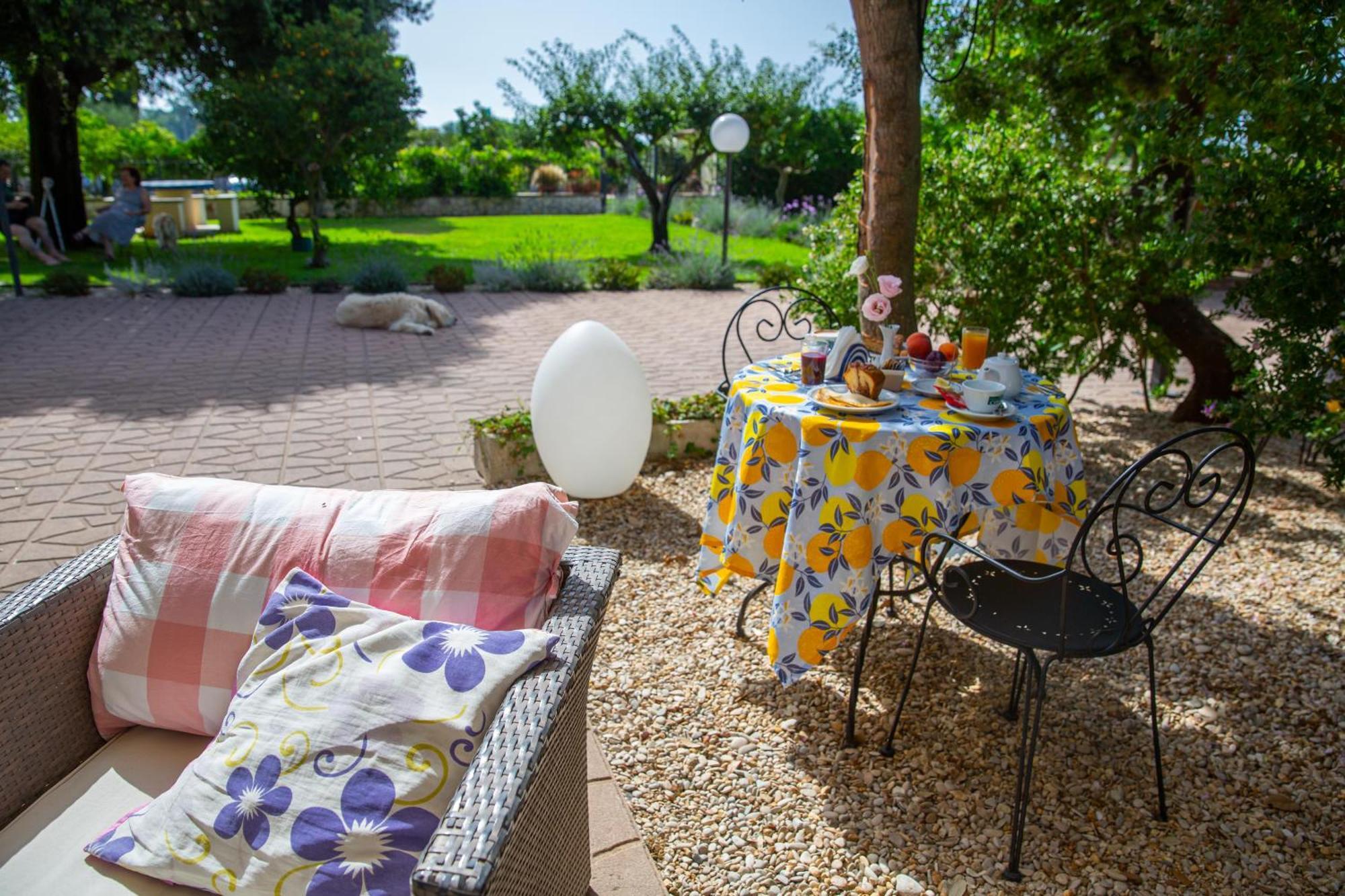 I Lecci Guesthouse San Felice Circeo Exterior photo